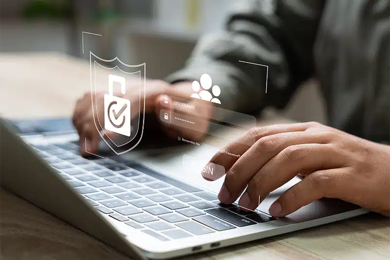 Computer e simbolo di accesso all’area riservata